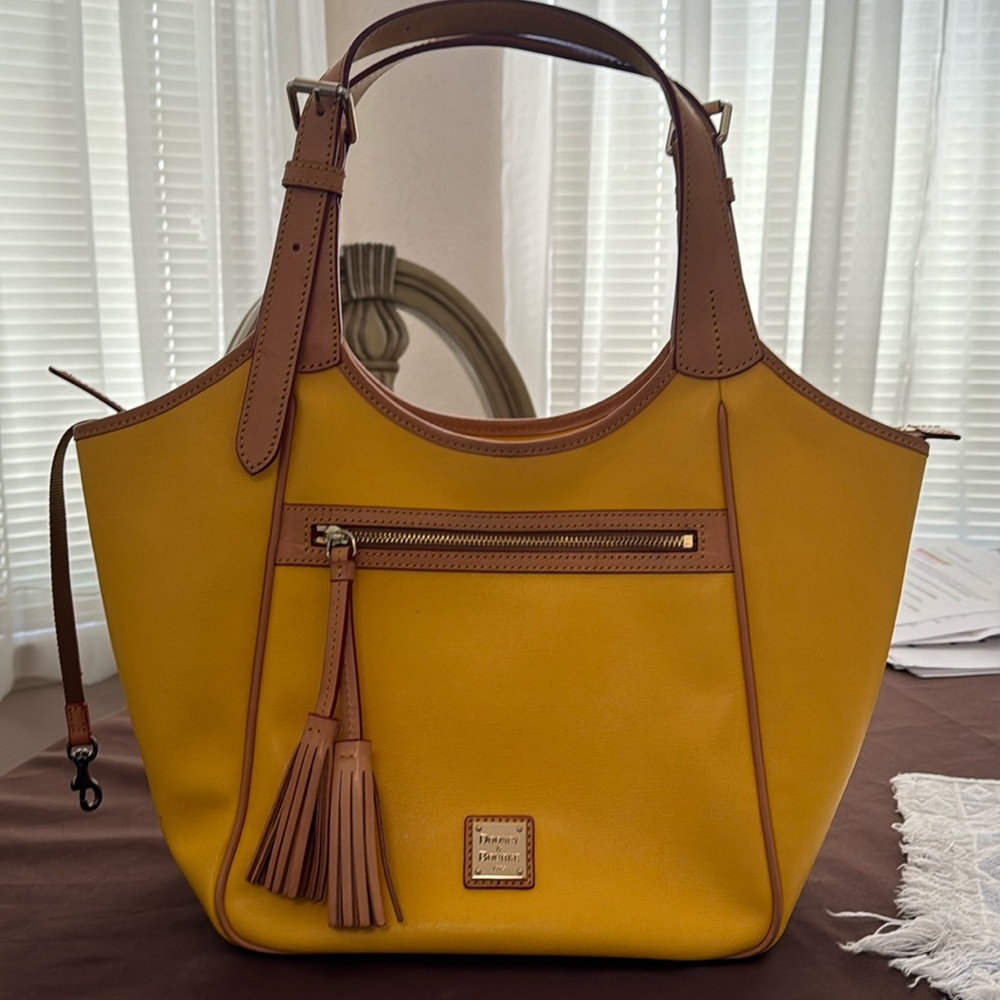 Dooney & Burke Shoulder Bag